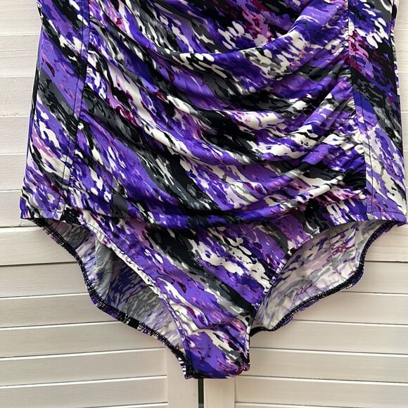 Croft & Barrow Swimsuit Size 16 One Piece Purple Splash NWOT - Picture 6 of 16